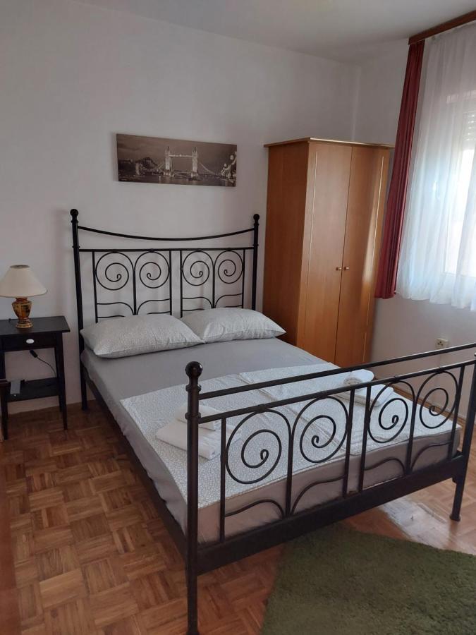 Orange City Apartment'S Repic Biograd Na Moru Exterior photo