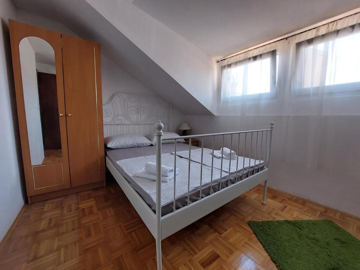 Orange City Apartment'S Repic Biograd Na Moru Exterior photo
