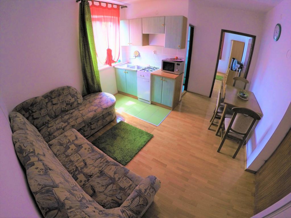 Orange City Apartment'S Repic Biograd Na Moru Exterior photo